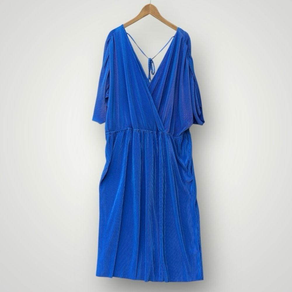 Elegant Blue Women's Dress